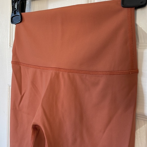 Aerie Offline Goals 9” Bike Short - Size S - Picture 4 of 5